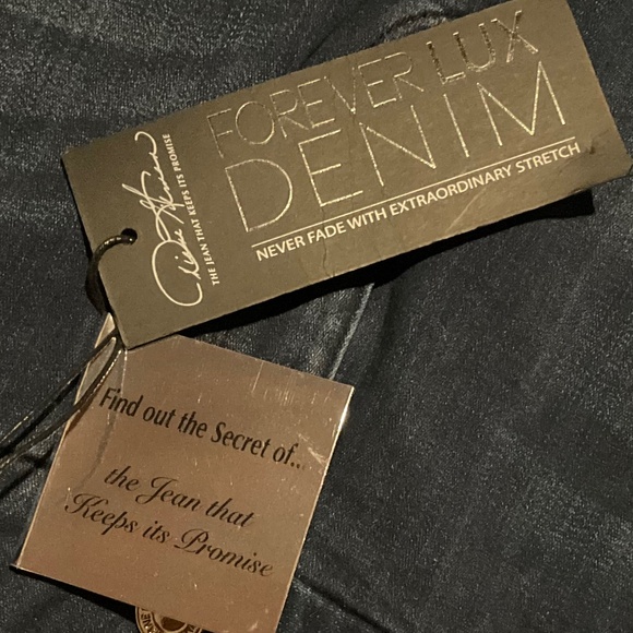 Women’s DG2 Diane Gilman Forever Lux StretchDenim Slim Bootcut Jeans Size 16 NWT - Picture 12 of 16